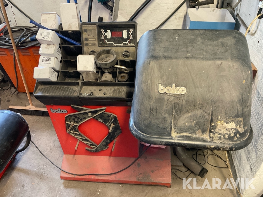 Däckbalanseringsmaskin Balco B945