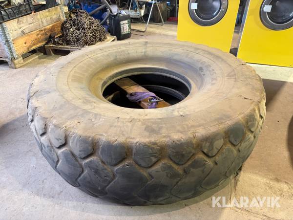 Entreprenaddäck Michelin 18R25