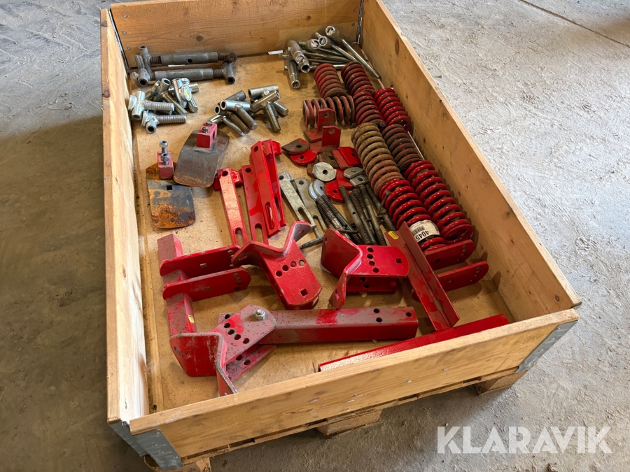 Diverse reservdelar till Väderstad harv