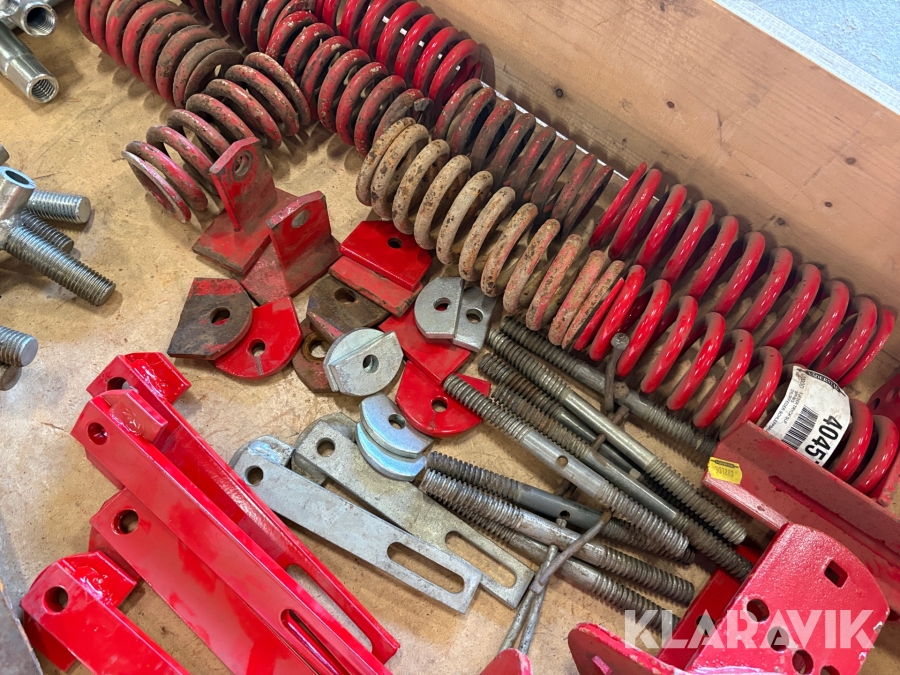 Diverse reservdelar till Väderstad harv