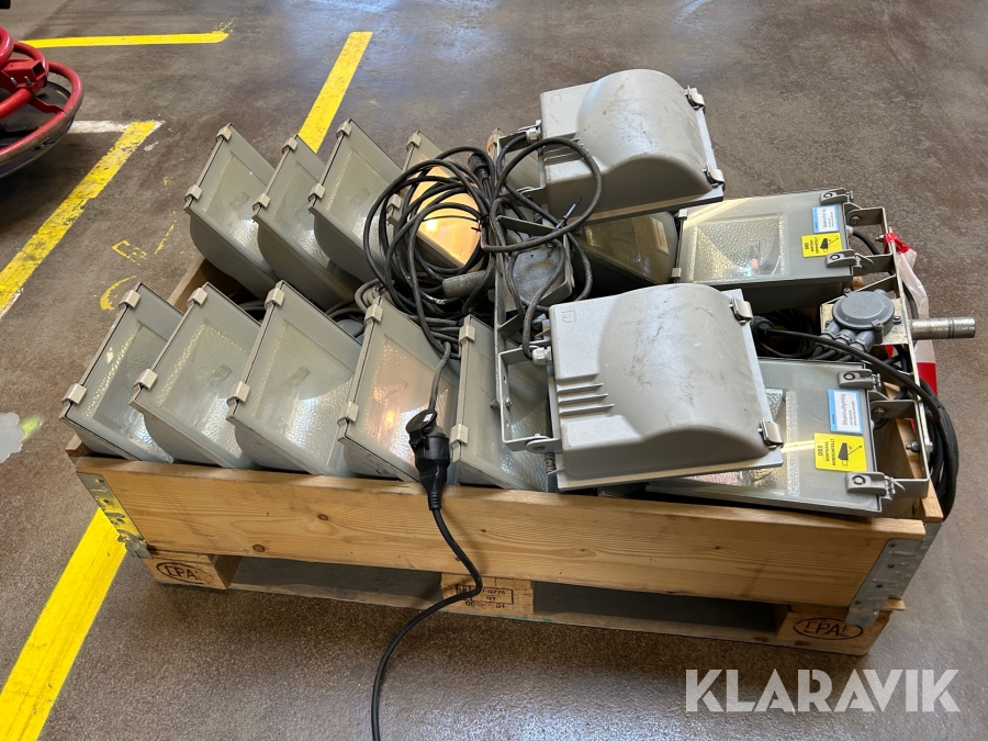 Strålkastare SBP Jolly 1/S 150-94-CR dubbel 8st