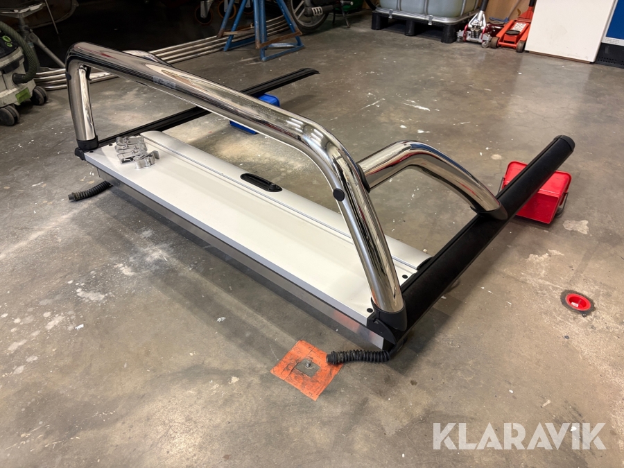 Mountain top sport bar Isuzu SB IS90 med Jalusi