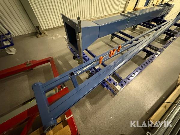 Pelarsvängkran PMH PKO 250/5 med vakuumlyftare