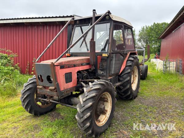 Traktor Zetor 7245 4WD
