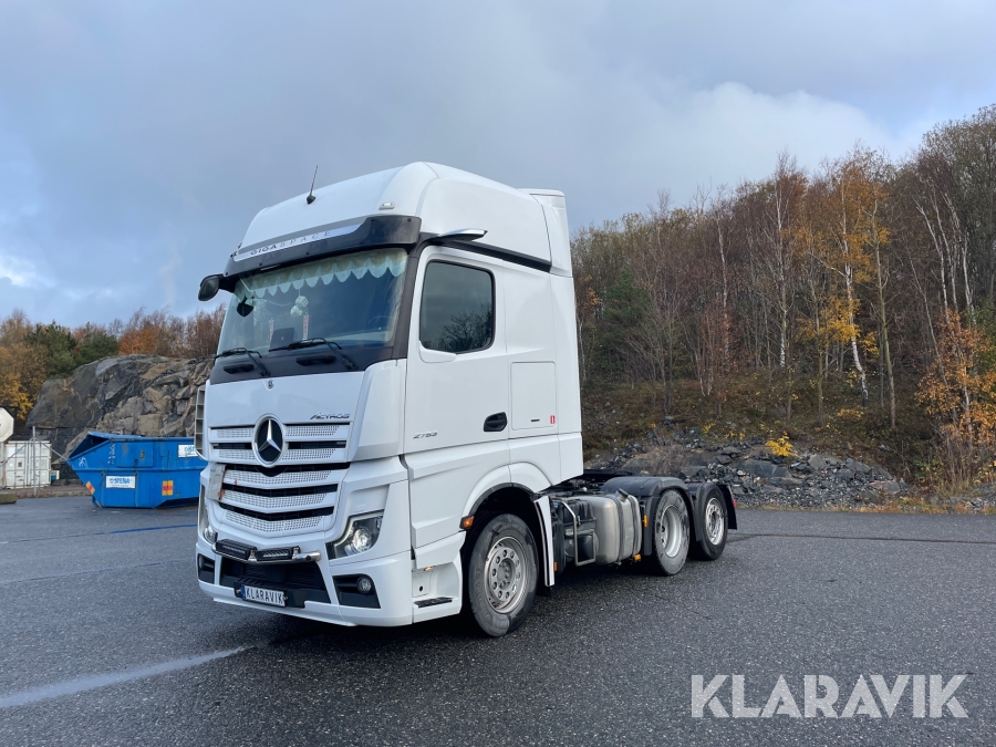 Dragbil Mercedes-Benz Actros 2753