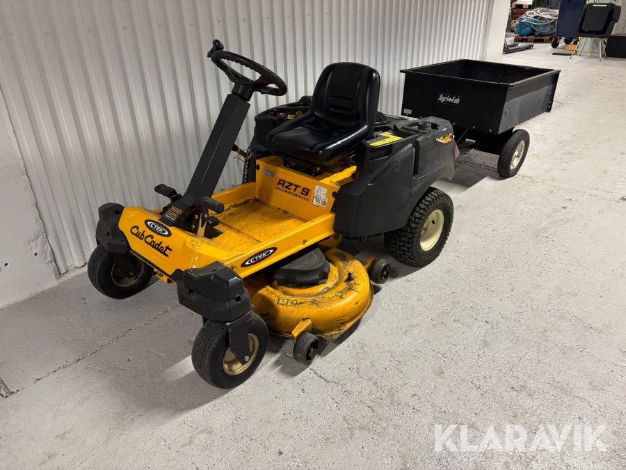 Gräsklippare Cub Cadet RZT S 46 med vagn