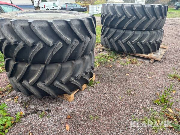 Kompletta hjul Mitas för Valtra