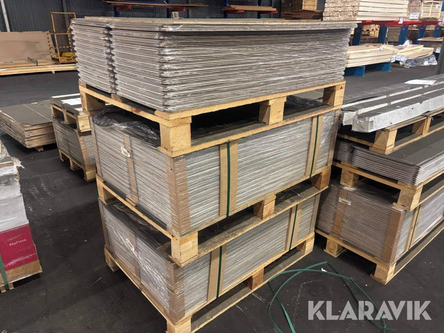 Panel Multiplatta 1193x400x6mm äggvit 330st