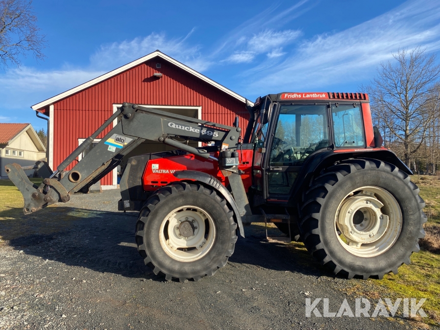 Traktor med lastare Valtra Valmet 8150