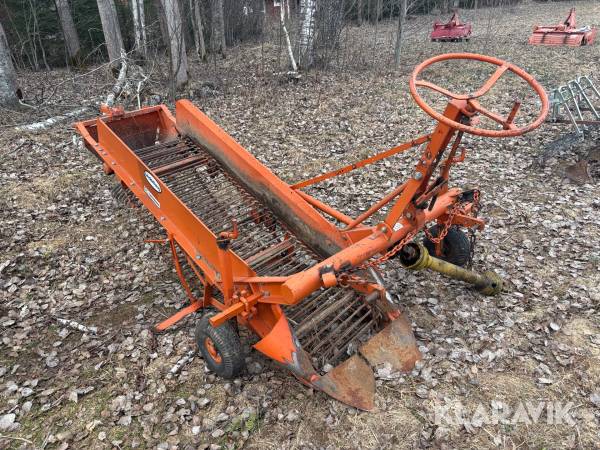 Potatisupptagare Underhaug med kupare