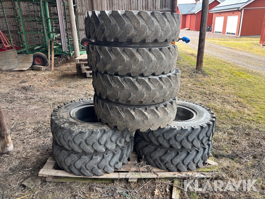 Hjul Kumho 8st för hjulgrävare