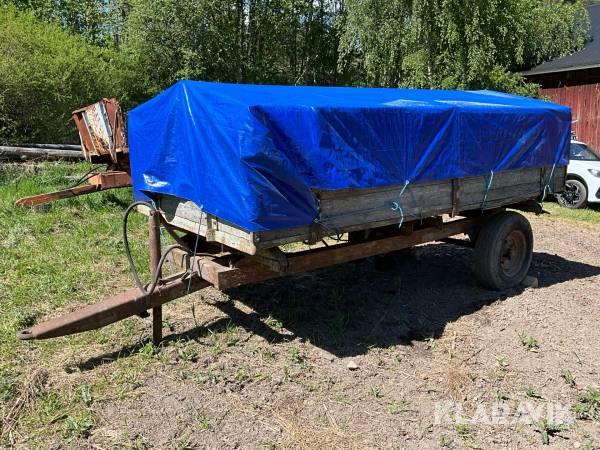 Traktorkärra med tipp