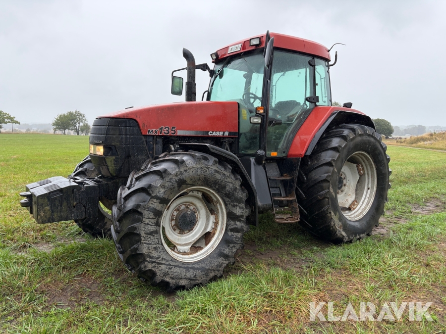 Traktor Case IH MX135