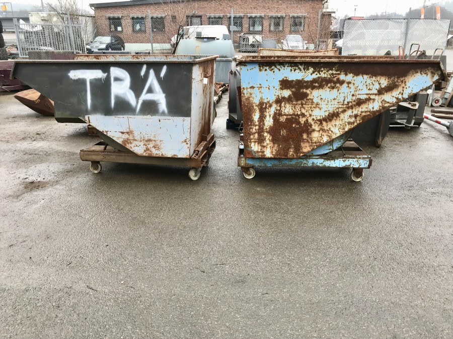 Skrotbingar, två styck