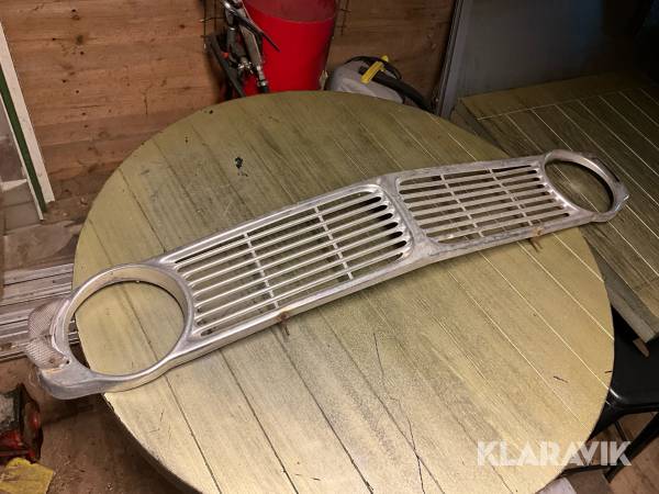 Grill Volvo 140 serien