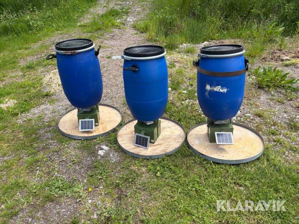 Fodermatare med solceller 3 st
