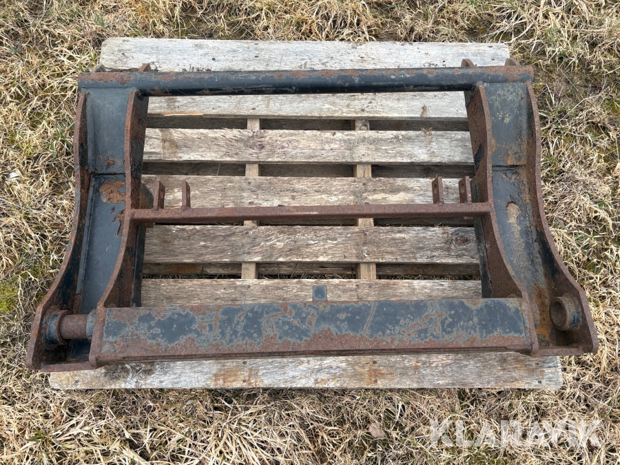 Stora BM Adapter till L30 Bala Agri