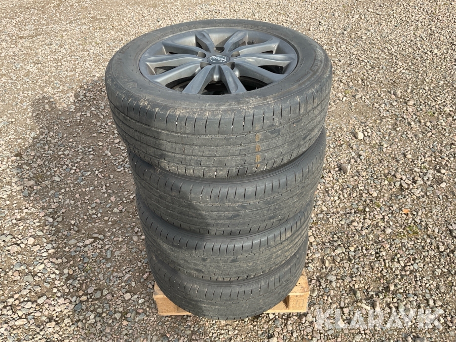 Sommardäck Hankook Ventus 215/55R16 på aluminiumfälg  4st