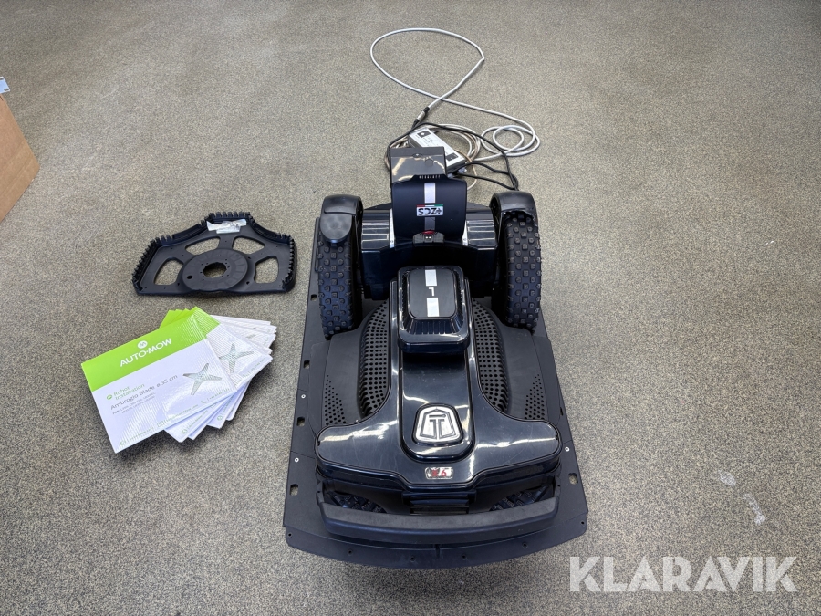 Robotgräsklippare Techline L X6 4WD 6000m2
