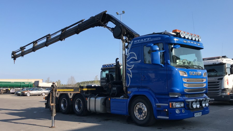 Kranbil / Lastbil med kran Scania R520