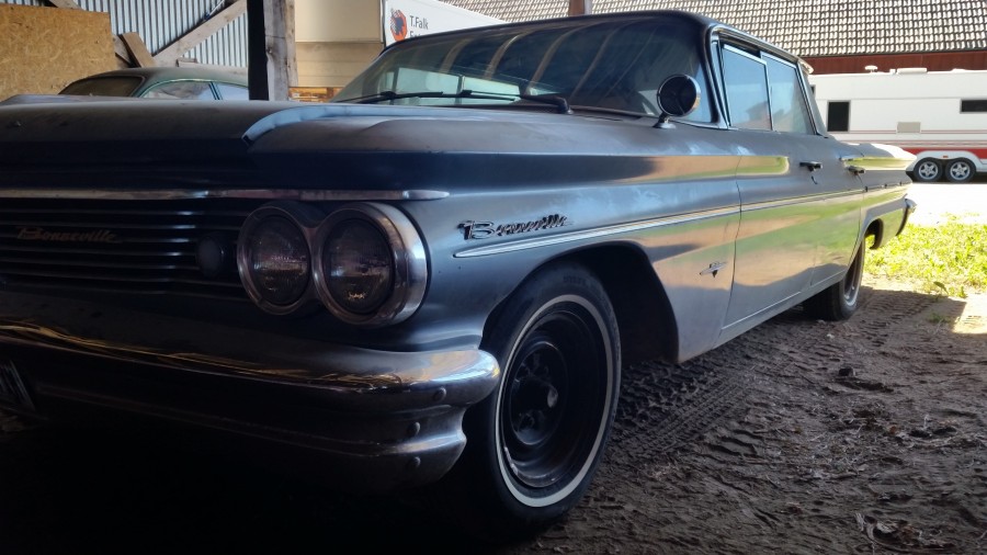 PONTIAC BONNEVILLE -60