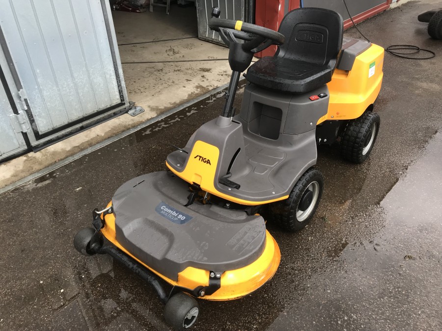 Åkgräsklippare Stiga Villa 520 HST