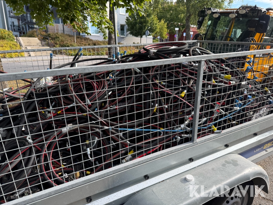Parti med hydraulslang & diverse Volvo