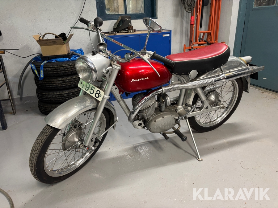 Motorcykel Husqvarna Silverpilen 282