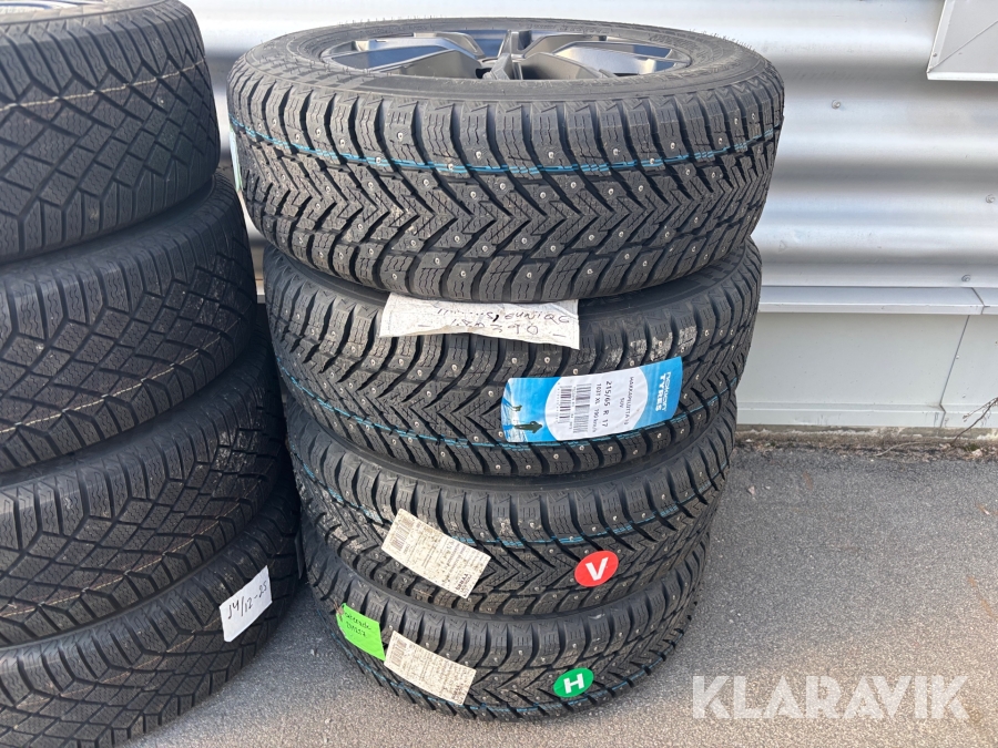 Vinterhjul Nokian Hakkapeliitta 10 215/65R17 4st