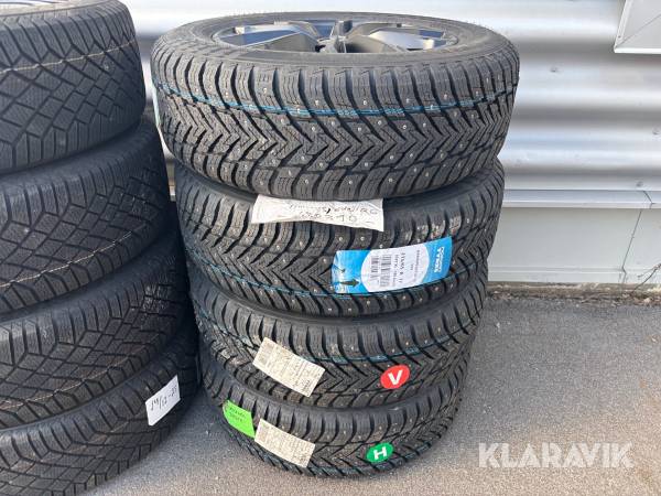 Vinterhjul Nokian Hakkapeliitta 10 215/65R17 4st