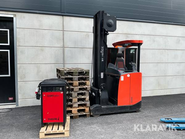 Skjutstativtruck BT RRE160E med laddare