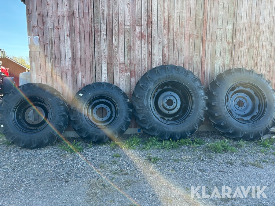 Traktordäck BKT 18.4-34 / 14.9-24 4st fram och bak Nya däck