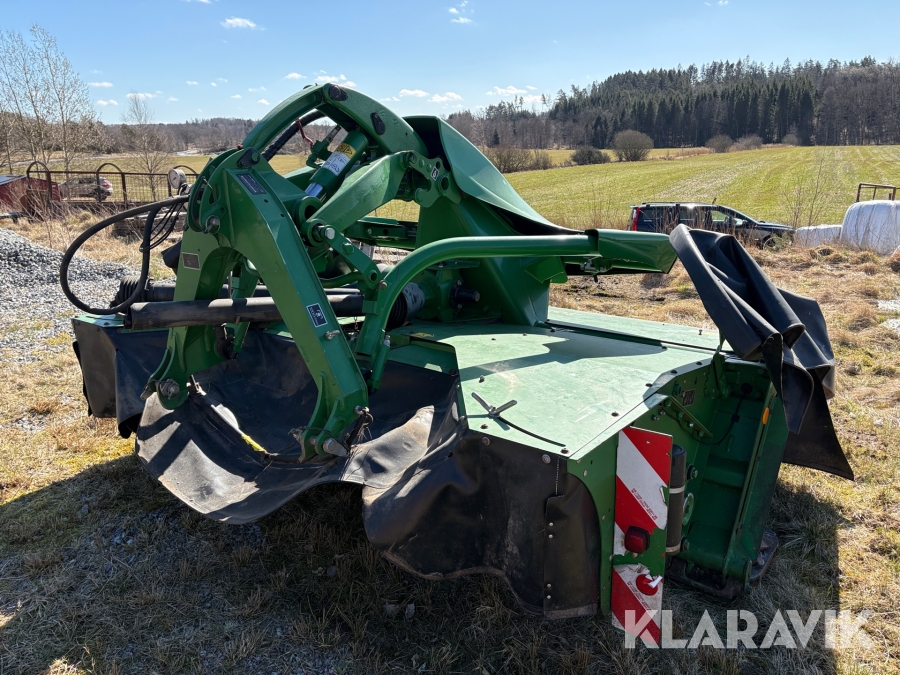 Frontmonterad slåtterkross John Deere F310R