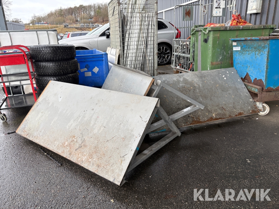 Verkstadsbänkar i stål 3 st