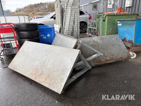 Verkstadsbänkar i stål 3 st