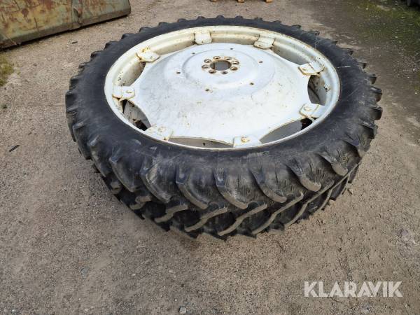 Radodlingshjul till traktor Klebe´r 230/95R44 (9.5R44) Valmet fälg