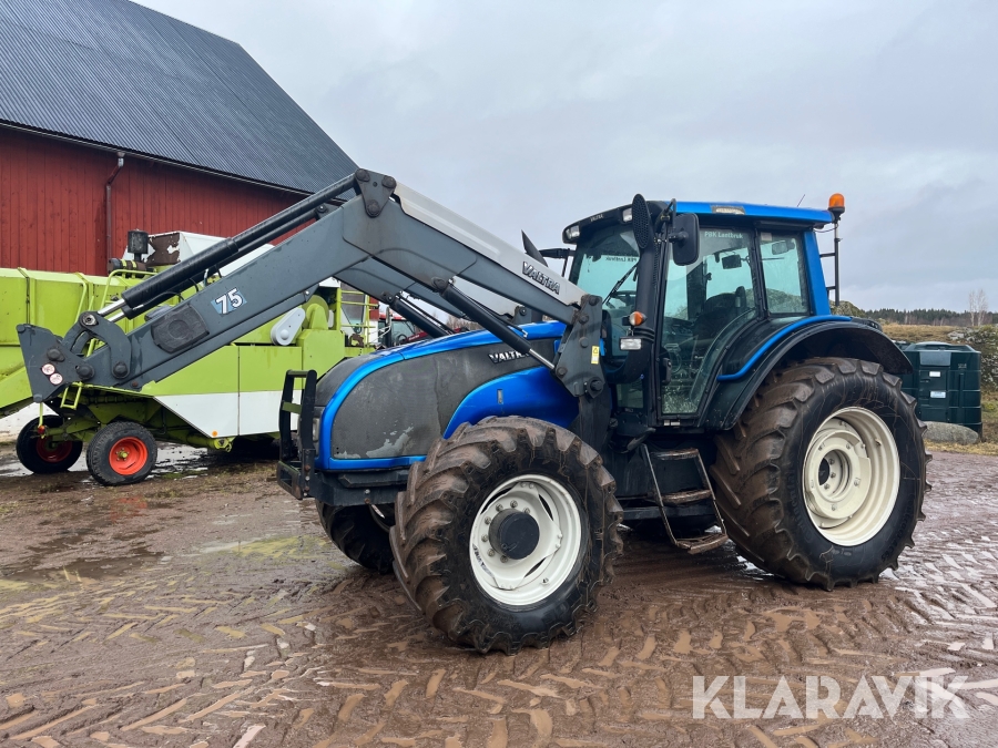 Traktor med lastare Valtra T151 Twintrac, Boxholm, Klaravik