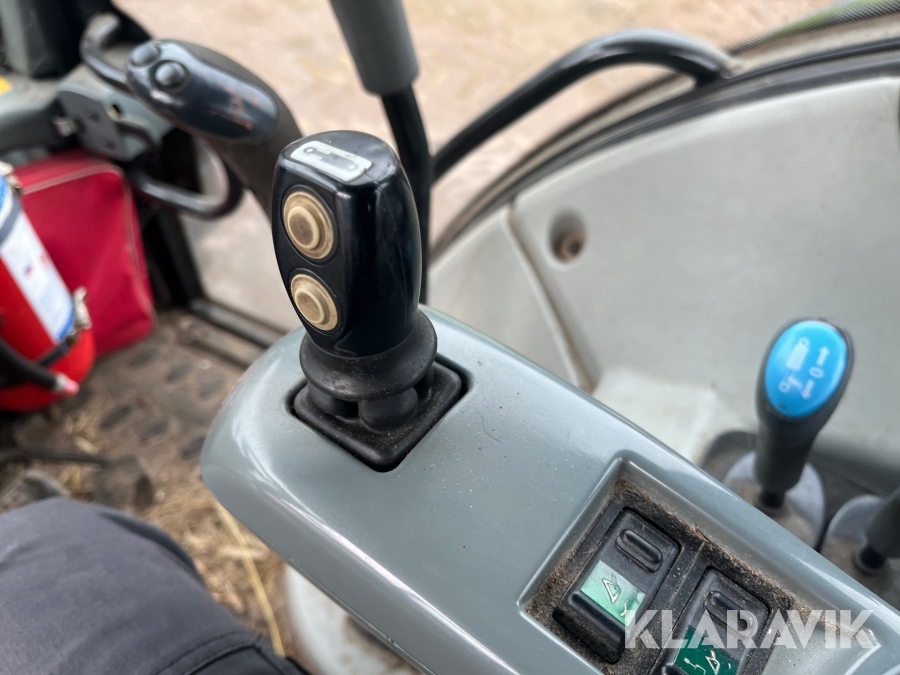 Traktor med lastare Valtra T151 Twintrac, Boxholm, Klaravik