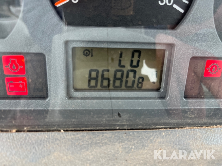 Traktor med lastare Valtra T151 Twintrac, Boxholm, Klaravik
