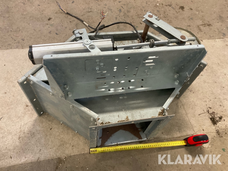 Trevägsfördelare till spannmålstransportör