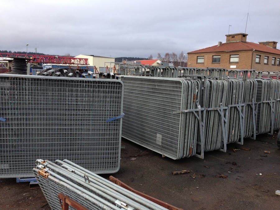 Stängsel / Byggstaket Tremix 500 m och grindar