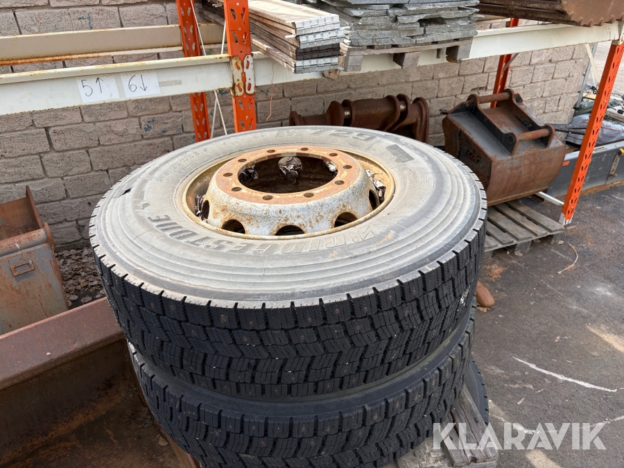 Däck & Fälg Bridgestone M729 315/80R22.5 4st