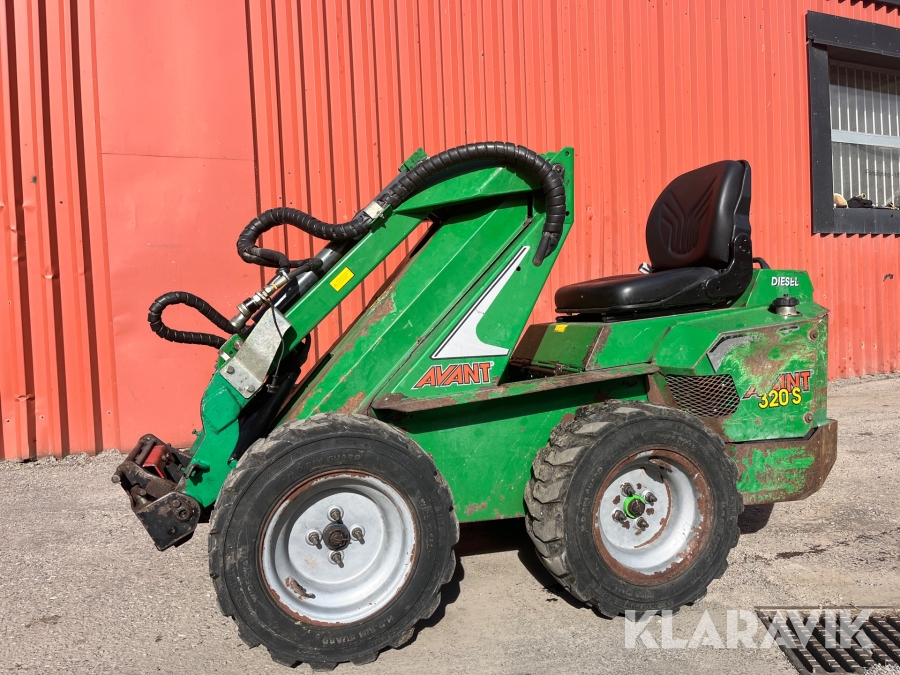 Kompaktlastare Avant 320S