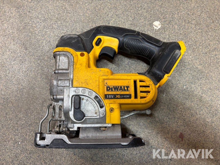 Sticksåg Dewalt DCS331