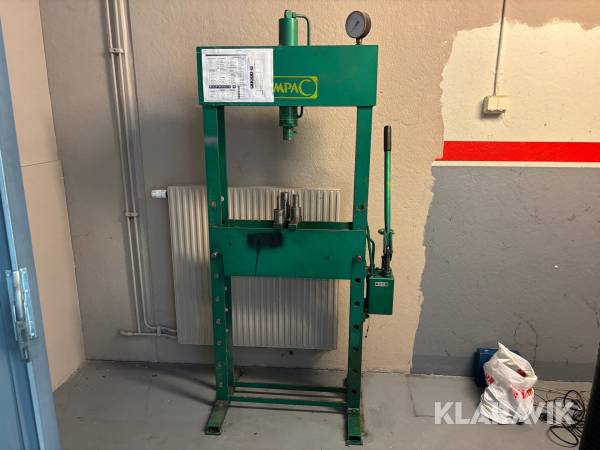 Press Compac 15 ton