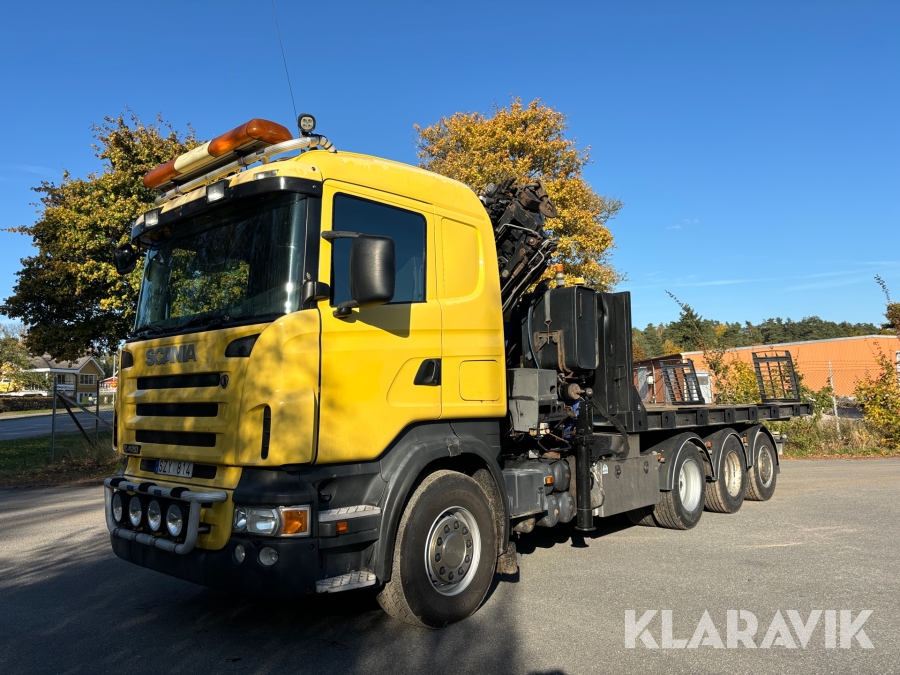 Kranväxlare Scania R420 8X4 med maskinflak