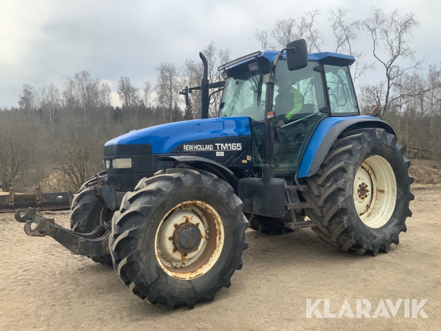 Traktor New Holland TM 115 4WD supersteer