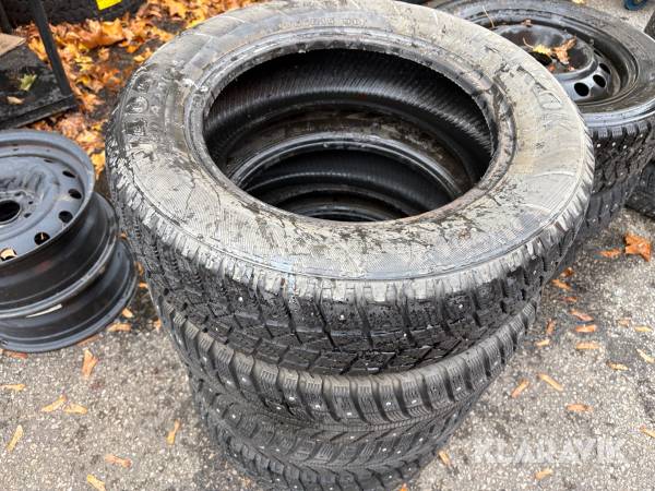 Dubbade vinterdäck Hankook 195/65 R17 4 st