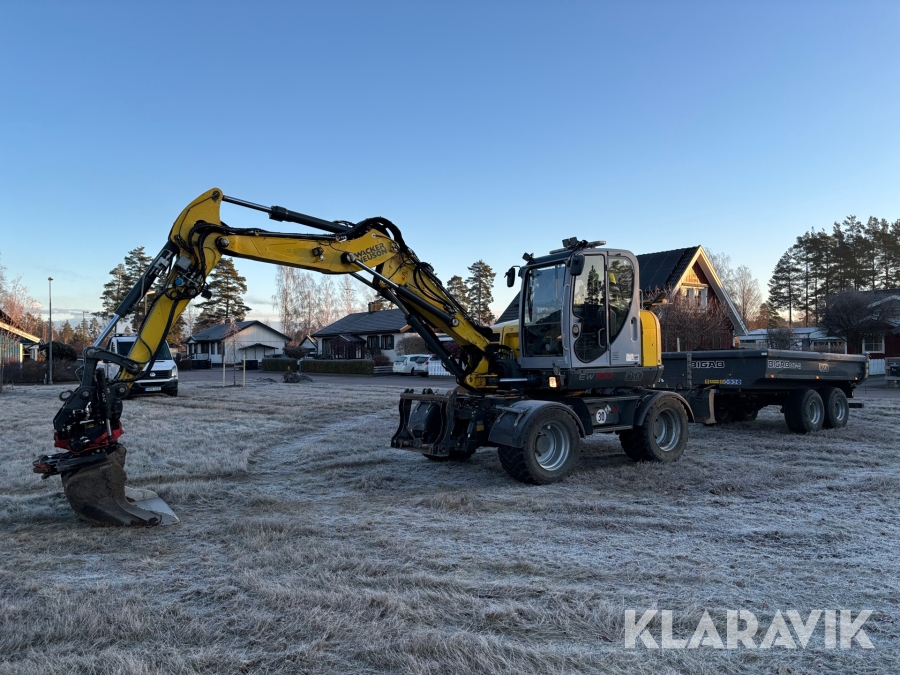 Grävmaskin Wacker Neuson EW100 med tippvagn och redskap