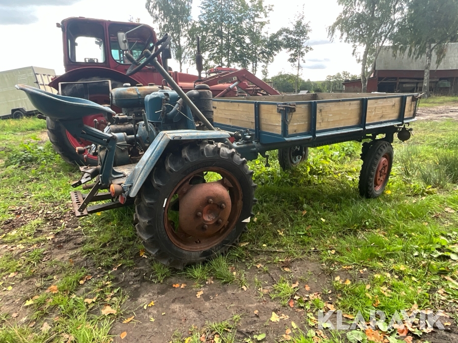 Veterantraktor Lanz Alldog med redskapsbärare
